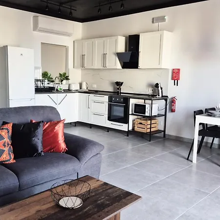 Apartment Seascape In Qawra By Homely *