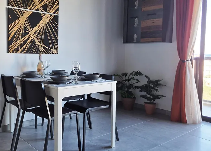 Seascape In Qawra By Homely Σεντ Πόλς Μπέι