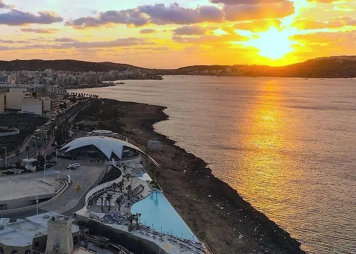 Seascape In Qawra By Homely Διαμέρισμα